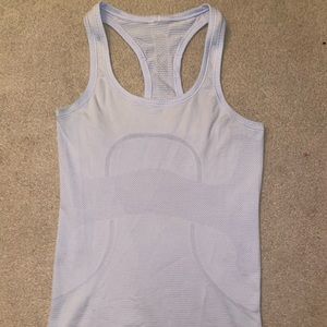 Lululemon tank!